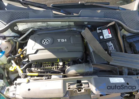 2016 Volkswagen Beetle 1.8T Classic z USA, uszkodzony, nr VIN 3VWF17AT8GM637053